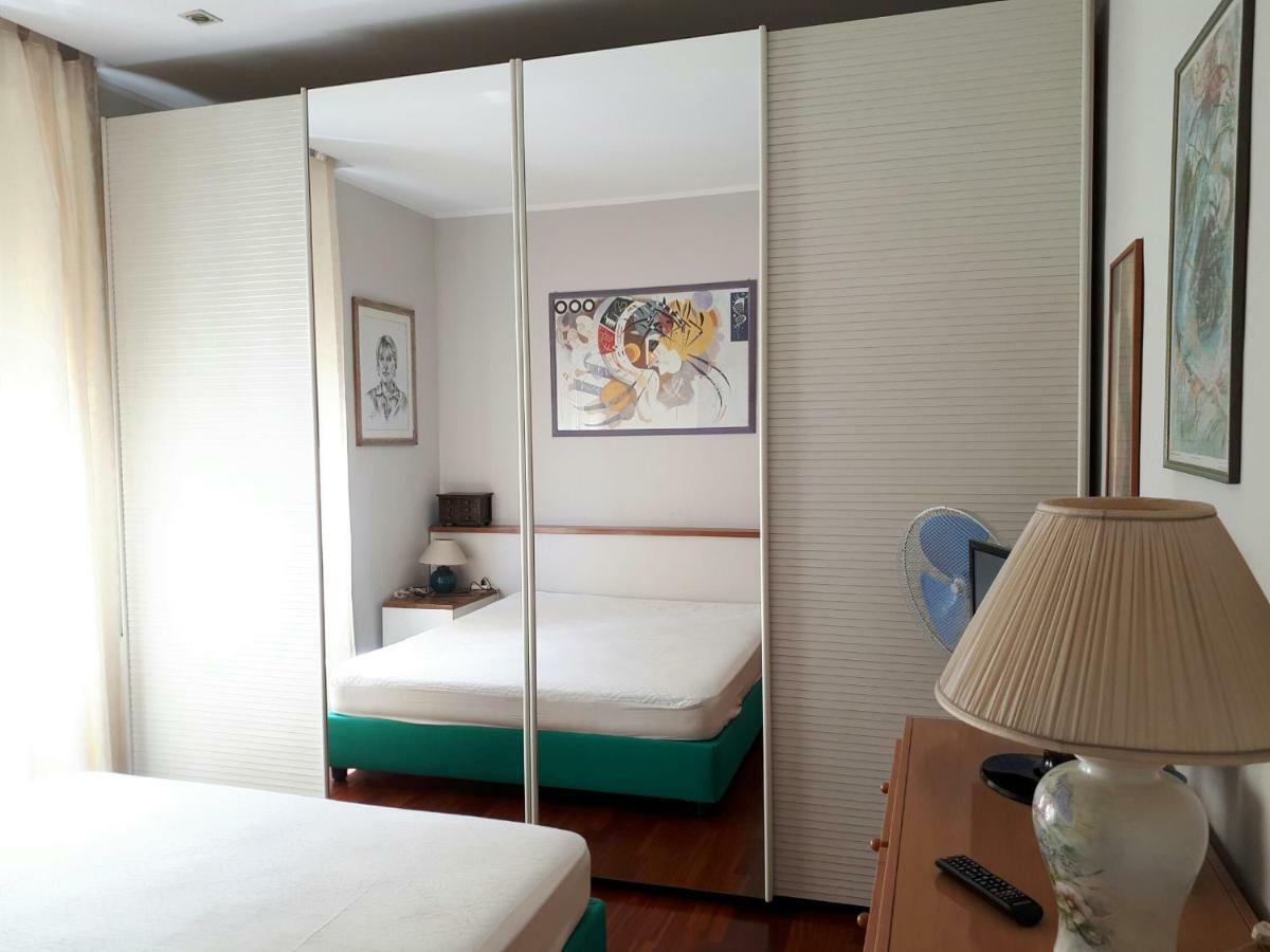 Rey Apartament Appartamento Roma Esterno foto