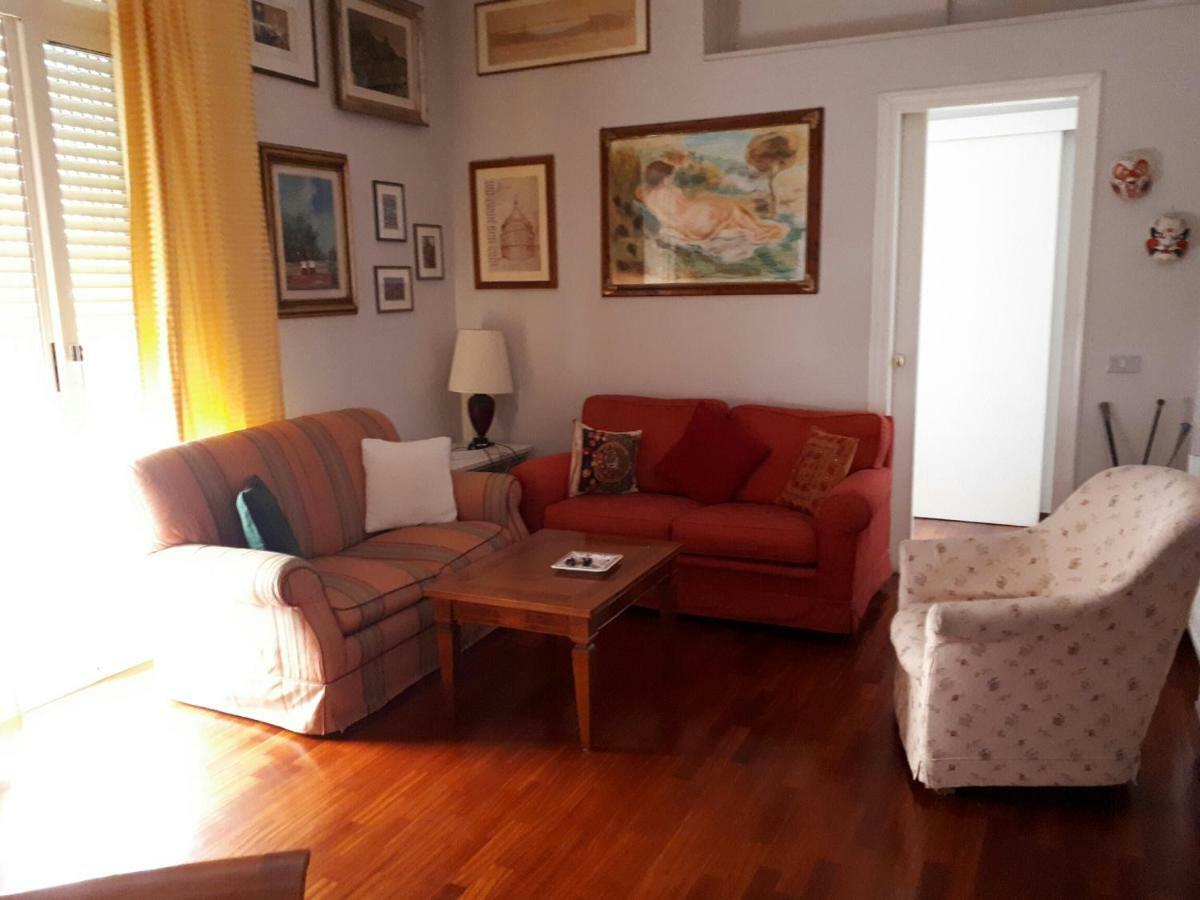 Rey Apartament Appartamento Roma Esterno foto