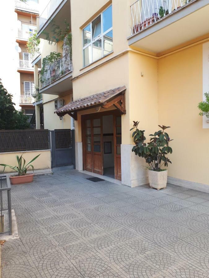 Rey Apartament Appartamento Roma Esterno foto